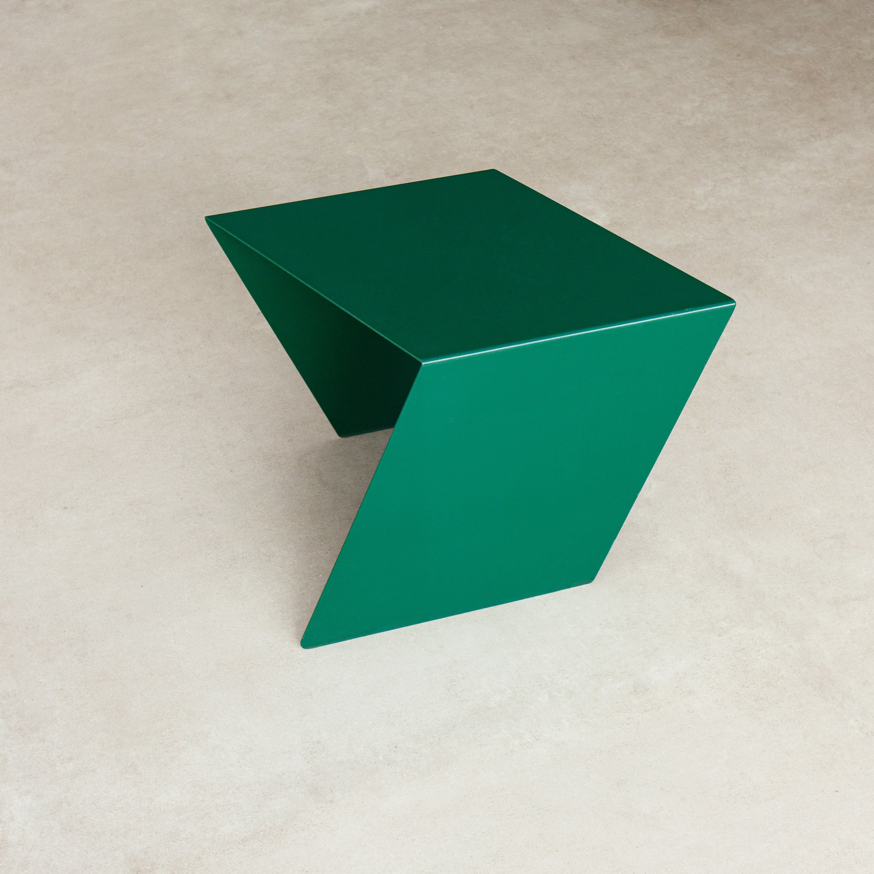 Mesa lateral Zig-Zag